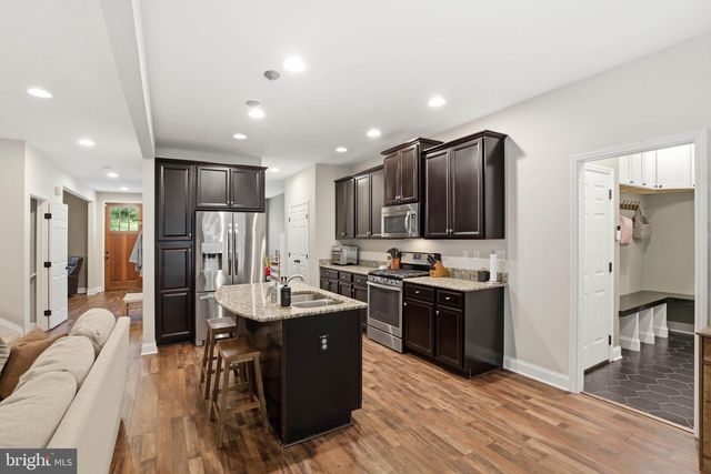 12 WHITE TAIL PATH, Lancaster, PA 17602
