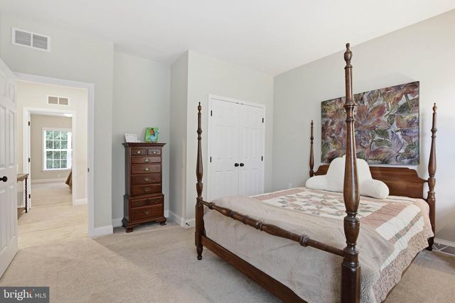 12 WHITE TAIL PATH, Lancaster, PA 17602