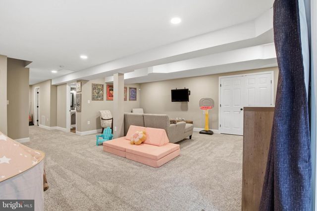12 WHITE TAIL PATH, Lancaster, PA 17602