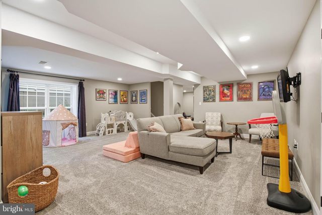 12 WHITE TAIL PATH, Lancaster, PA 17602