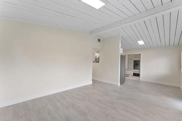 474 Enfield Street, Boca Raton, FL 33487