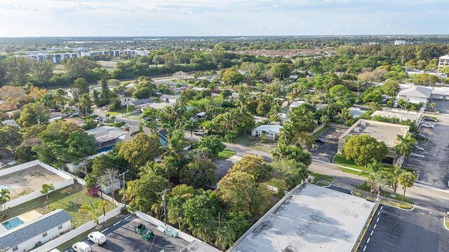 474 Enfield Street, Boca Raton, FL 33487