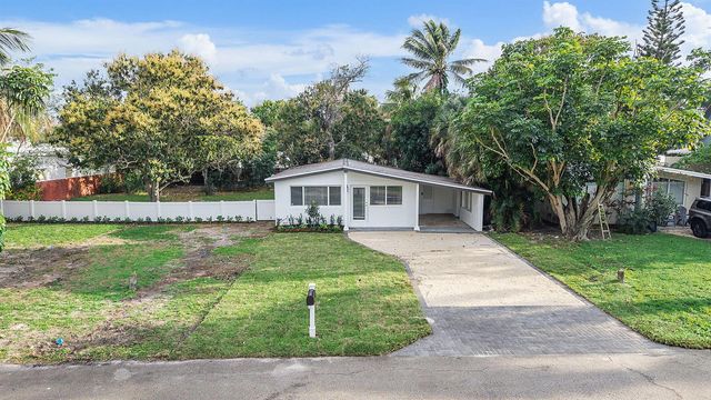 474 Enfield Street, Boca Raton, FL 33487