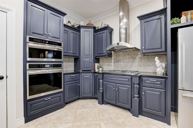 3320 Old Georgetowne Road, Edmond, OK 73013