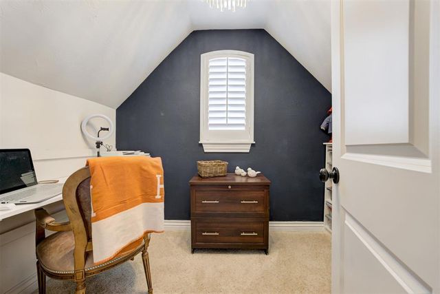 3320 Old Georgetowne Road, Edmond, OK 73013