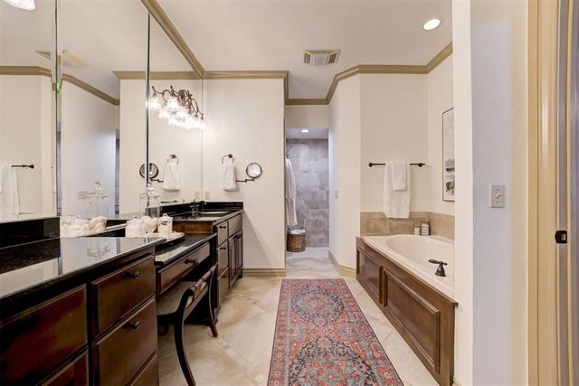 3320 Old Georgetowne Road, Edmond, OK 73013