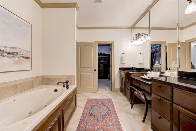 3320 Old Georgetowne Road, Edmond, OK 73013