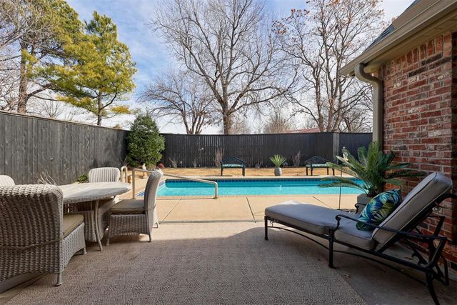 3320 Old Georgetowne Road, Edmond, OK 73013