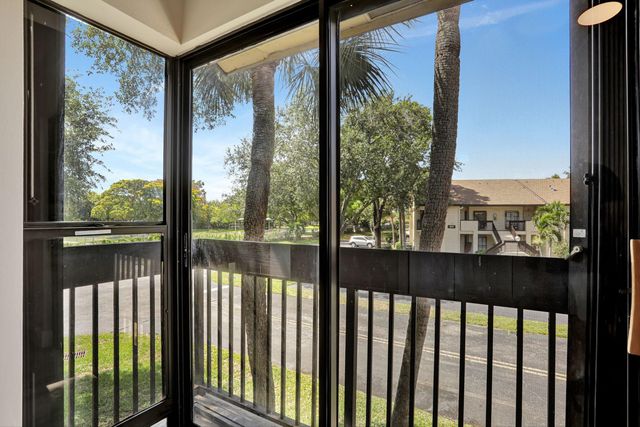 1945 SW 15th Street 68, Deerfield Beach, FL 33442