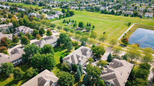 3044 Troon Drive, Montgomery, IL 60538
