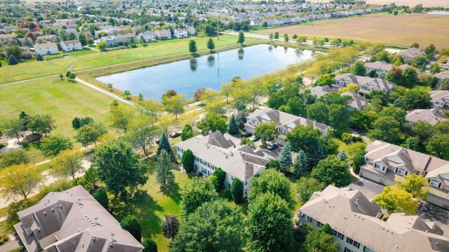 3044 Troon Drive, Montgomery, IL 60538
