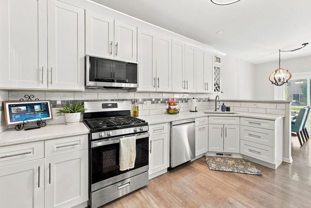 3044 Troon Drive, Montgomery, IL 60538