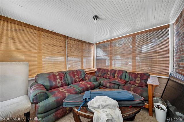 15461 Vaughan Street, Detroit, MI 48223