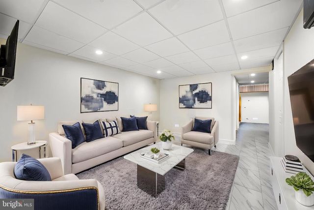2637 MCKEAN, Philadelphia, PA 19145