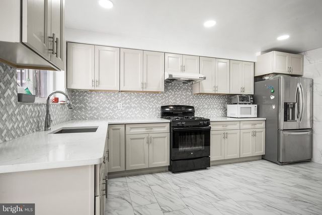 2637 MCKEAN, Philadelphia, PA 19145