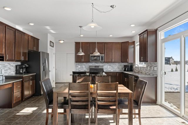 465 Chasefield DRIVE, Williams Bay, WI 53191