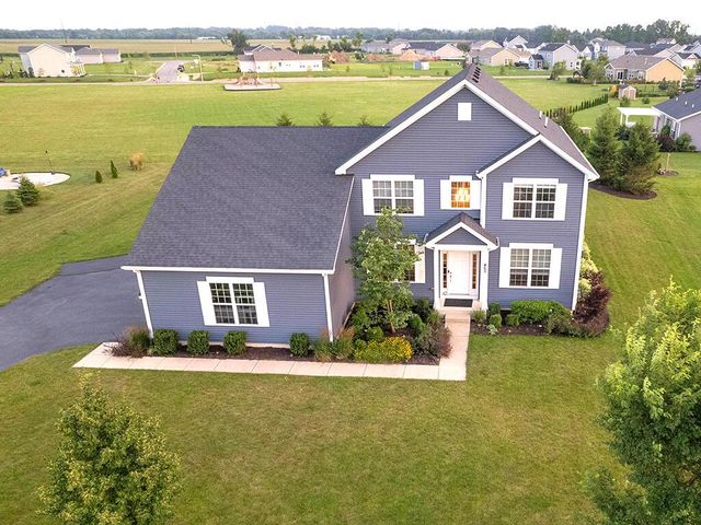 465 Chasefield DRIVE, Williams Bay, WI 53191