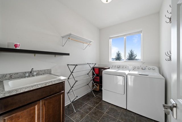 465 Chasefield DRIVE, Williams Bay, WI 53191