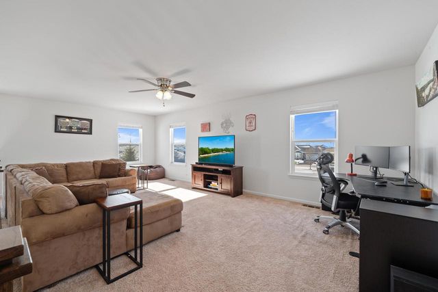 465 Chasefield DRIVE, Williams Bay, WI 53191