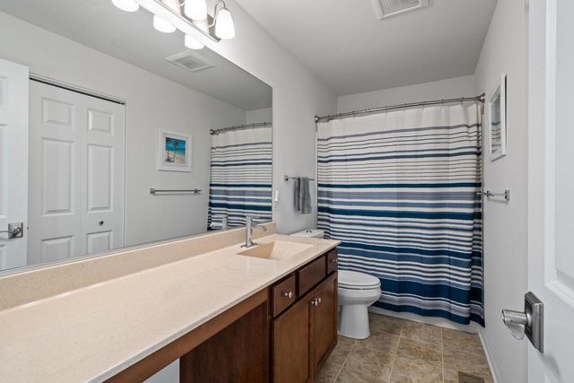 465 Chasefield DRIVE, Williams Bay, WI 53191