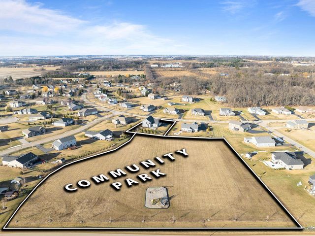 465 Chasefield DRIVE, Williams Bay, WI 53191