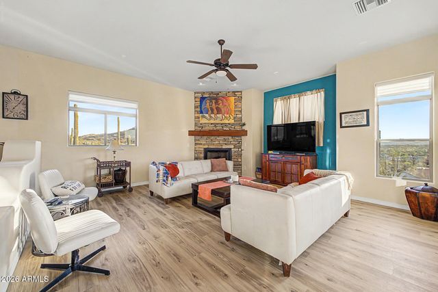 47806 N 27TH Avenue, New River, AZ 85087