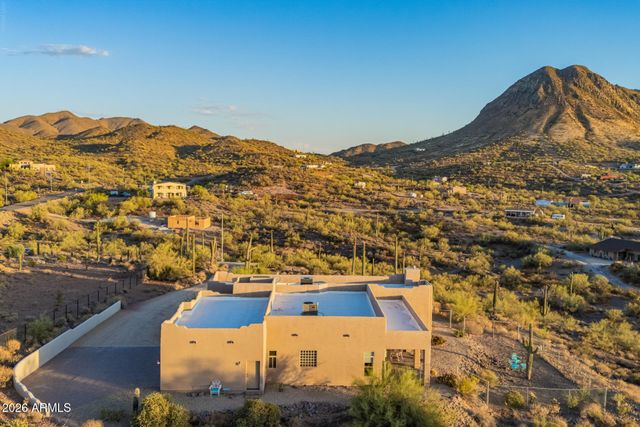 47806 N 27TH Avenue, New River, AZ 85087