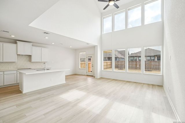 922 Earp Blvd, San Antonio, TX 78260