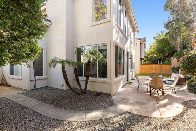 1126 Pacifica Place, Encinitas, CA 92024