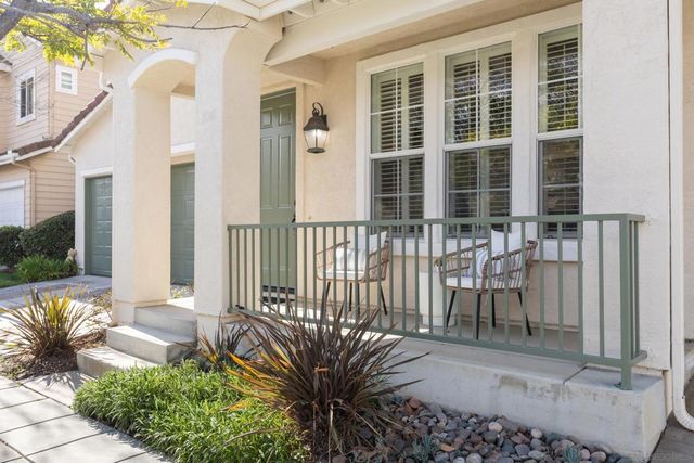 1126 Pacifica Place, Encinitas, CA 92024