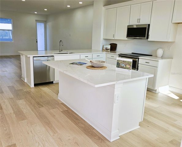 17712 BROADLEAF LOOP, Venice, FL 34293