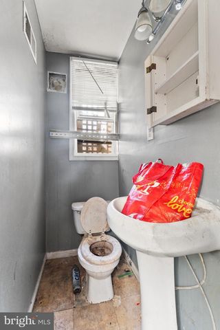 1109 N CARROLLTON AVE, Baltimore, MD 21217