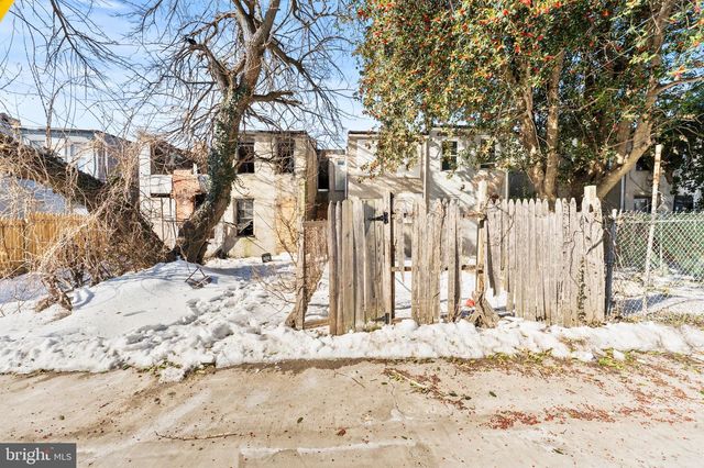 1109 N CARROLLTON AVE, Baltimore, MD 21217