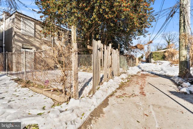 1109 N CARROLLTON AVE, Baltimore, MD 21217