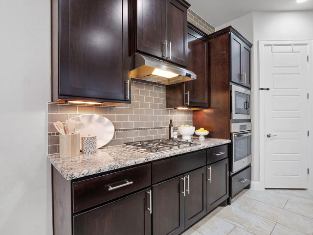 116 Claiborne Lake LN, Georgetown, TX 78628