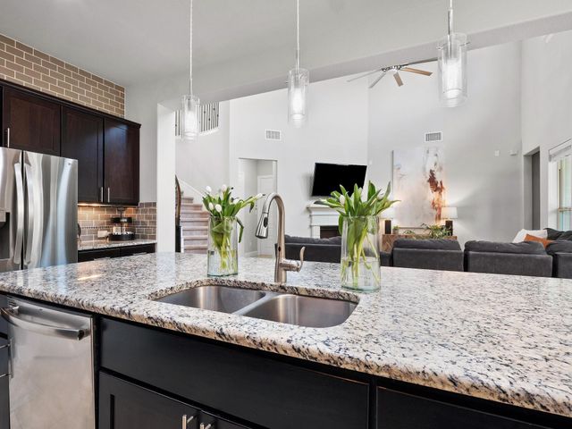 116 Claiborne Lake LN, Georgetown, TX 78628