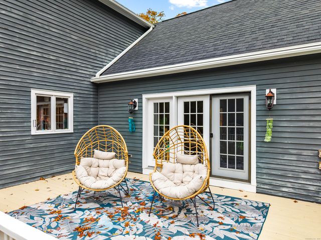 37 Quail Run, Madison, CT 06443