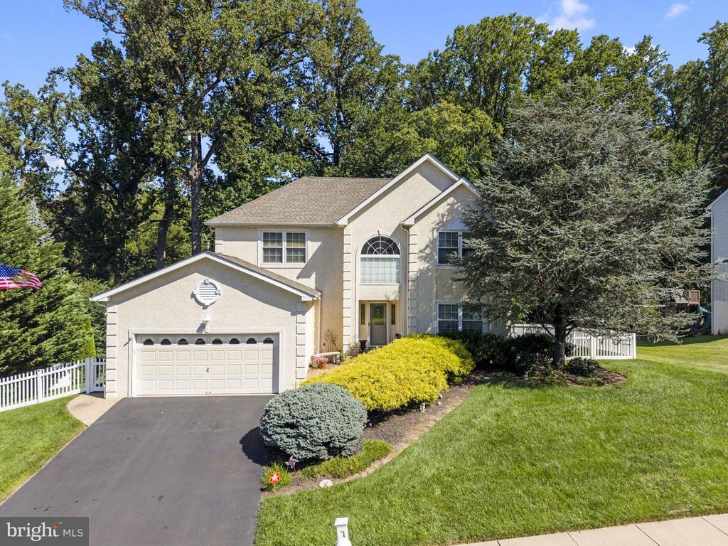 505 RIDGERUN LN, PHILADELPHIA, PA 19111 — exterior