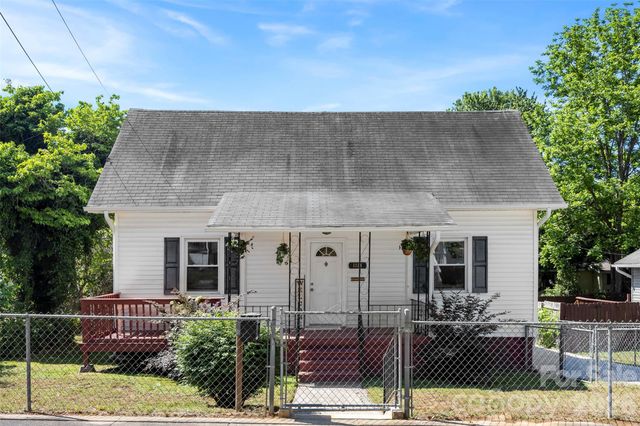 1113 W 4th Avenue, Gastonia, NC 28052