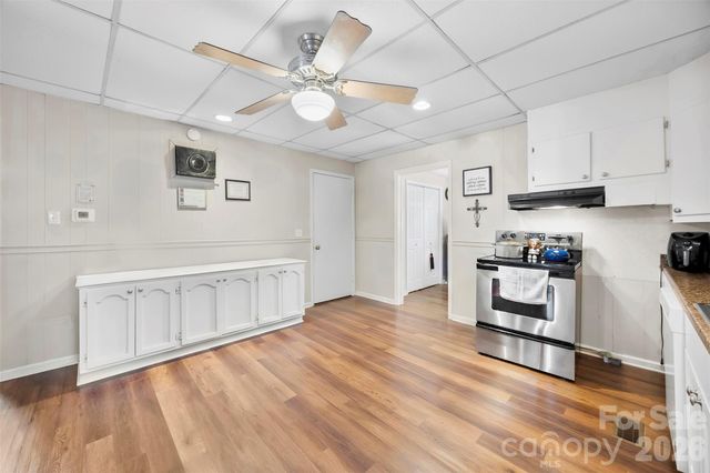 1113 W 4th Avenue, Gastonia, NC 28052