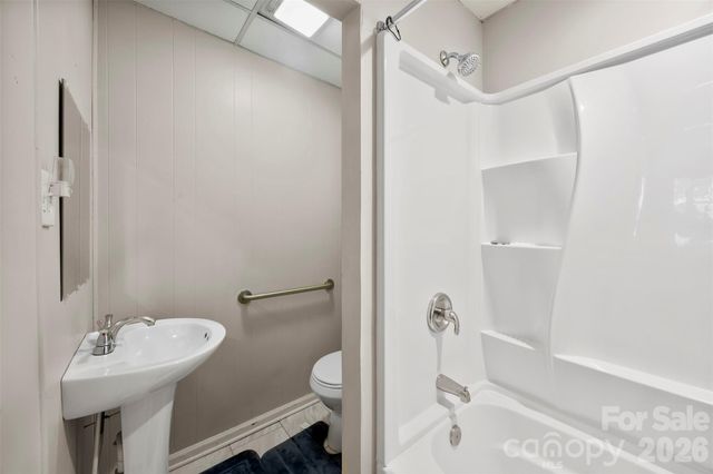 1113 W 4th Avenue, Gastonia, NC 28052