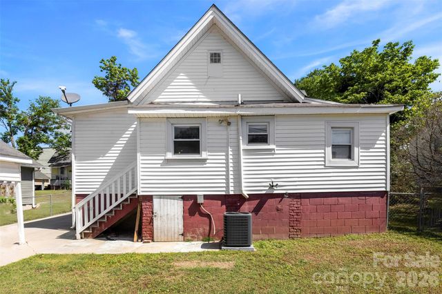 1113 W 4th Avenue, Gastonia, NC 28052
