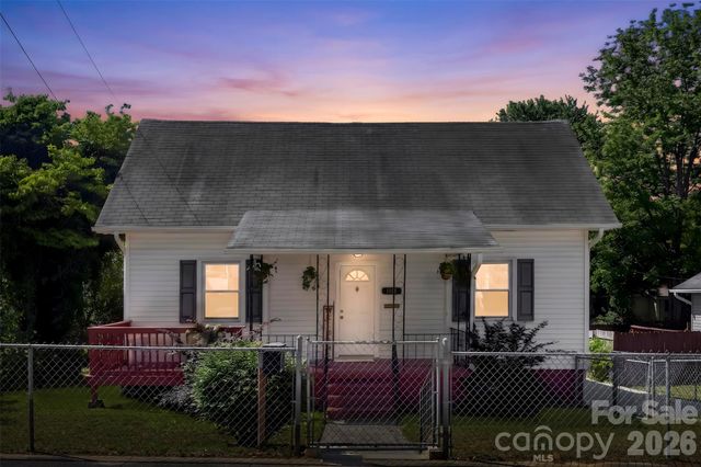1113 W 4th Avenue, Gastonia, NC 28052
