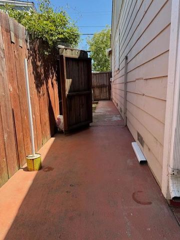 129 Rodeo Avenue, Salinas, CA 93906