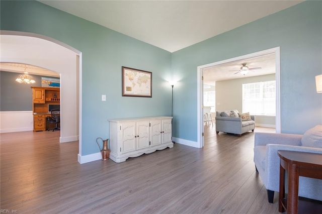 1600 Westerly CT, Chesapeake, VA 23322