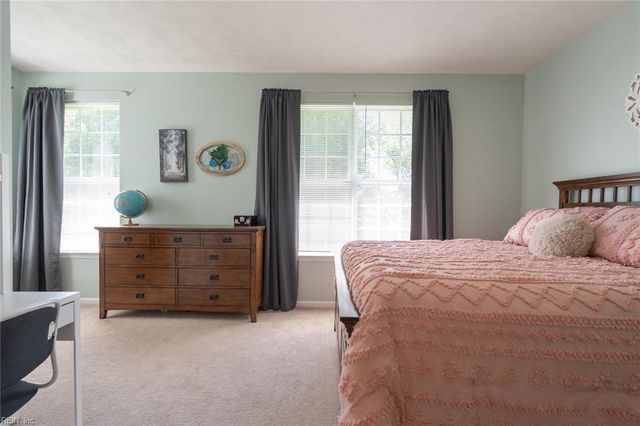 1600 Westerly CT, Chesapeake, VA 23322