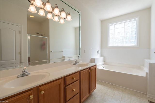 1600 Westerly CT, Chesapeake, VA 23322