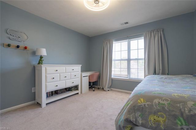 1600 Westerly CT, Chesapeake, VA 23322