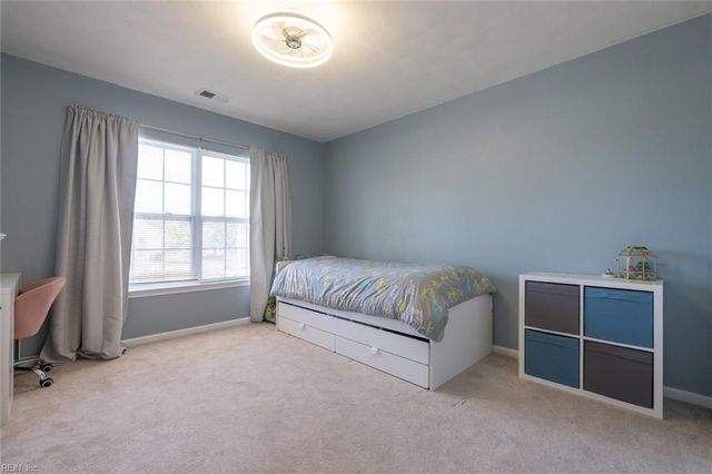 1600 Westerly CT, Chesapeake, VA 23322