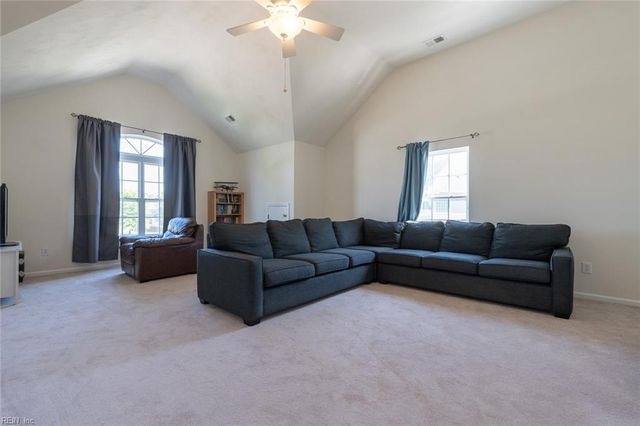 1600 Westerly CT, Chesapeake, VA 23322